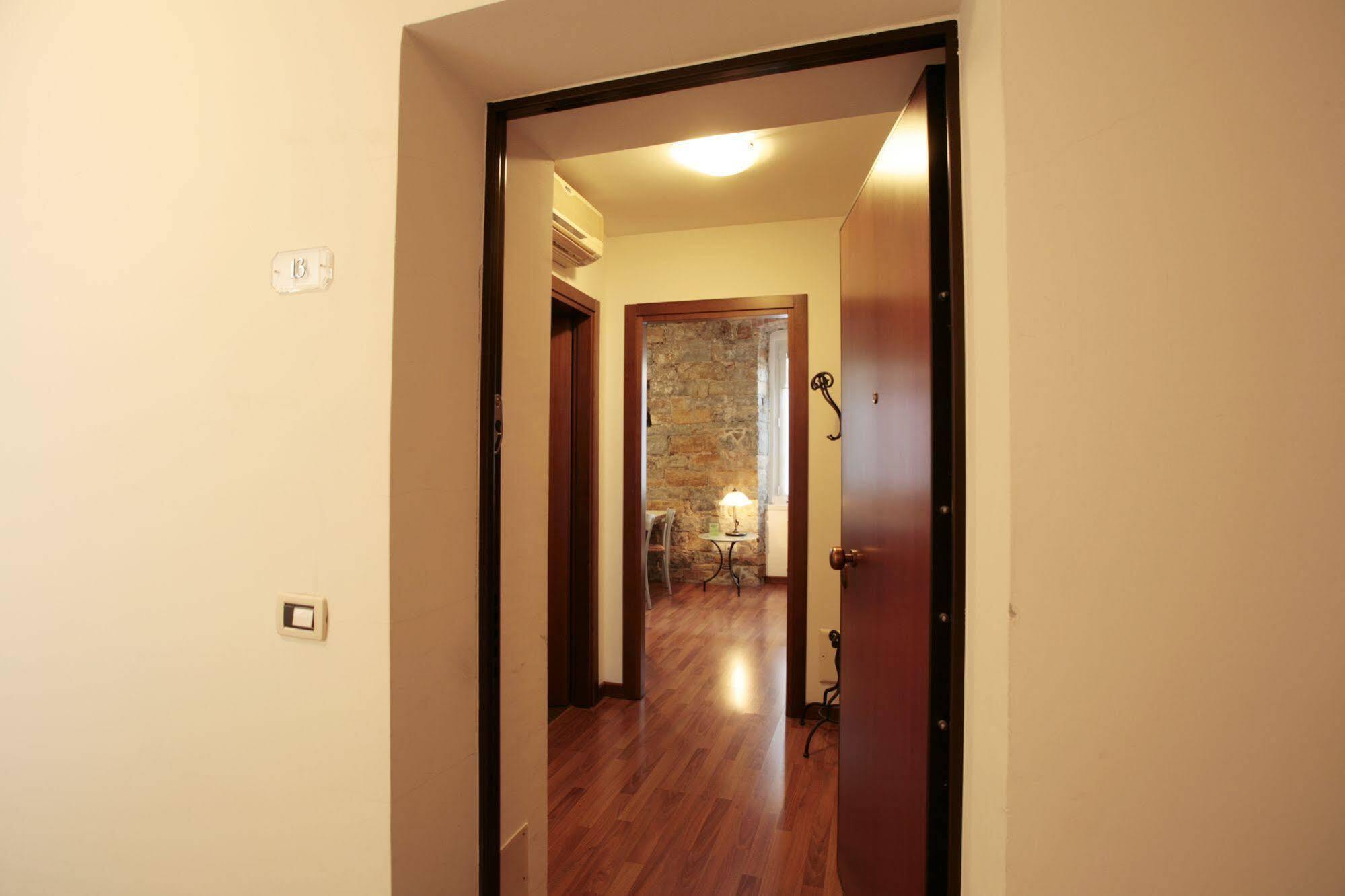 טריאסטה Residence Theresia- Tailor Made Stay מראה חיצוני תמונה